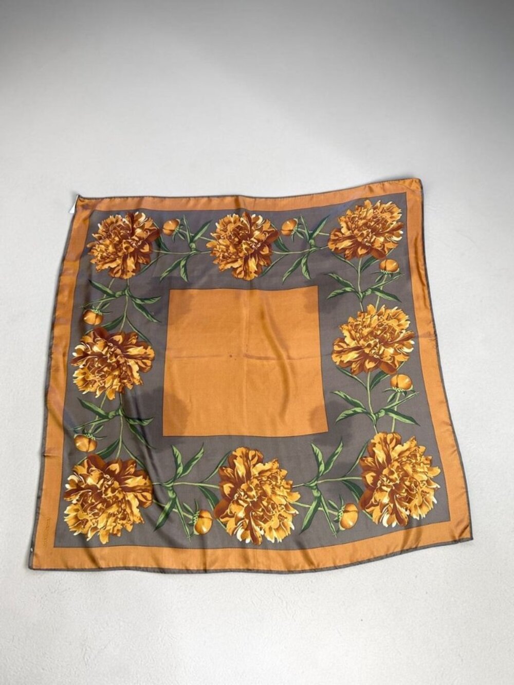 Ellen Tracy Vintage 100% Silk 35” Square Scarf Autumn Florals Mums